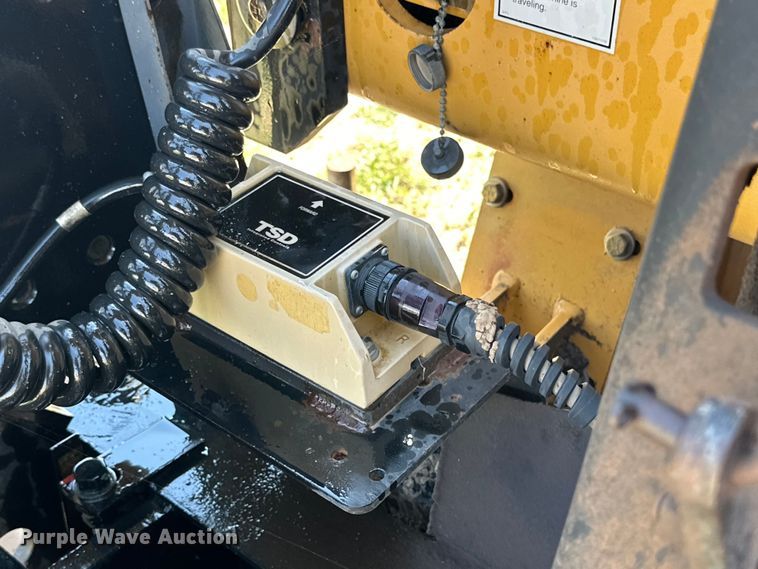 image for item DK6647 2000 Champion 1110W paver