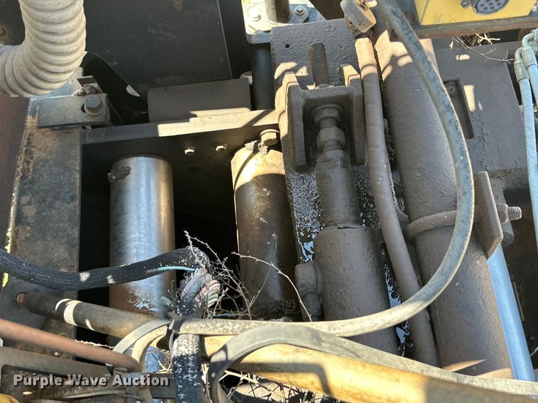 image for item DK6647 2000 Champion 1110W paver