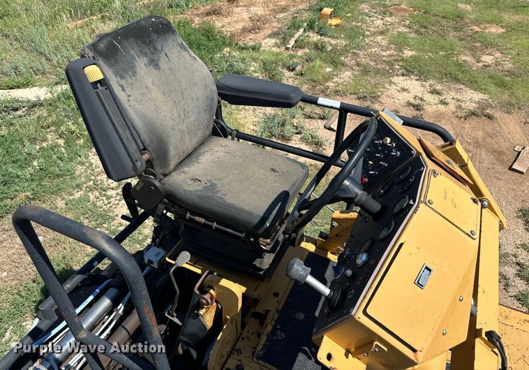 image for item DK6647 2000 Champion 1110W paver