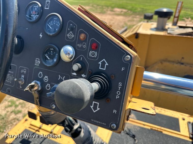 image for item DK6647 2000 Champion 1110W paver