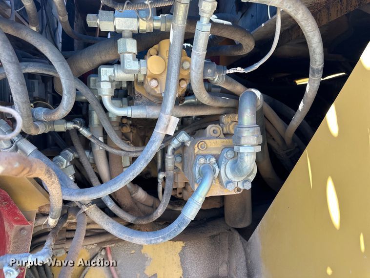 image for item DK6647 2000 Champion 1110W paver