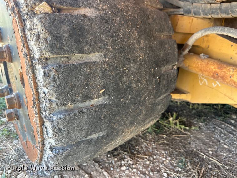 image for item DK6647 2000 Champion 1110W paver