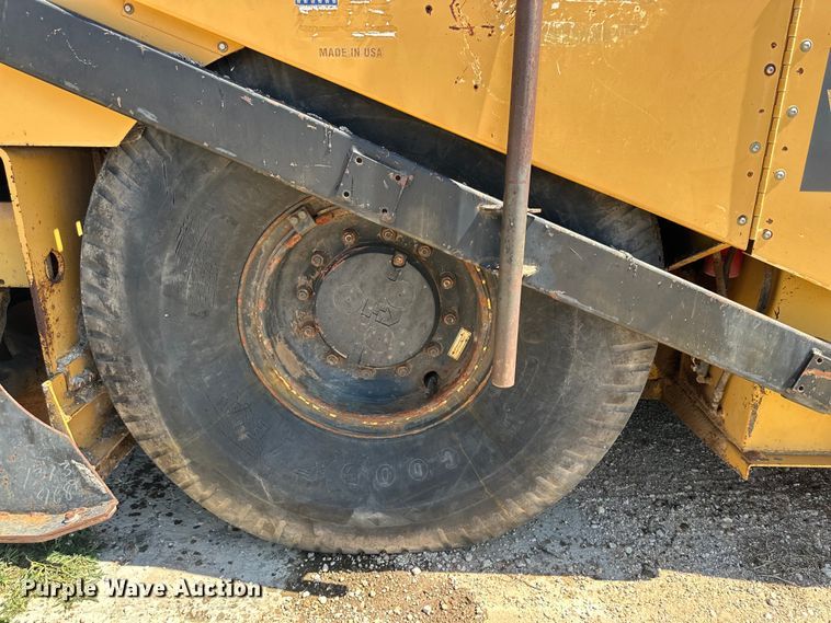 image for item DK6647 2000 Champion 1110W paver