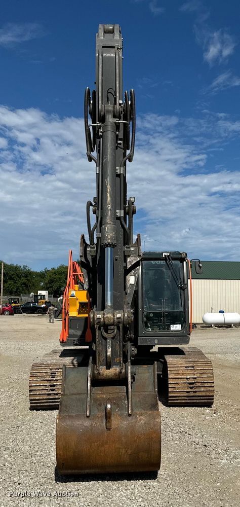 image for item DL4415 2019 Volvo EC200EL excavator