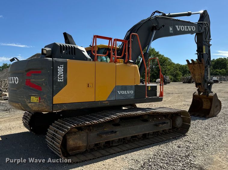 image for item DL4415 2019 Volvo EC200EL excavator
