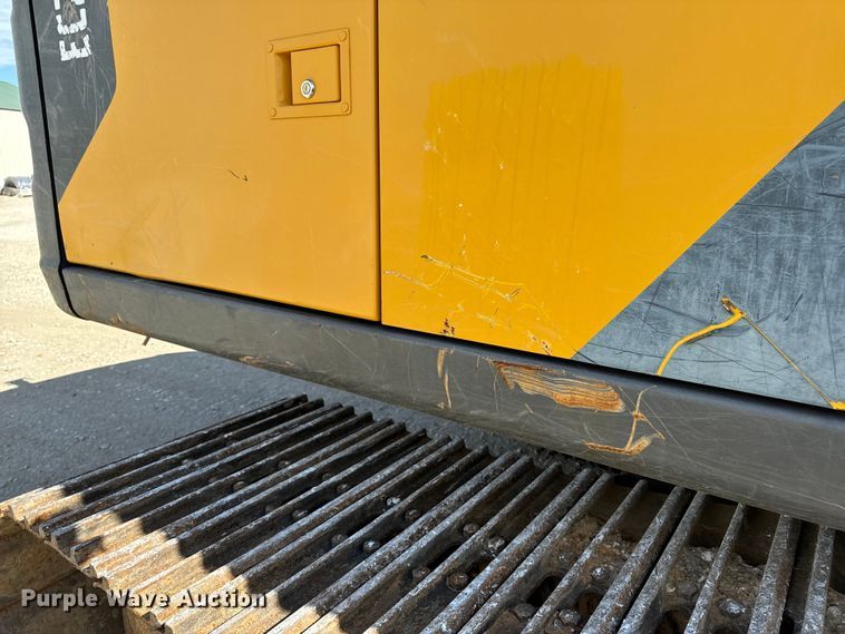 image for item DL4415 2019 Volvo EC200EL excavator