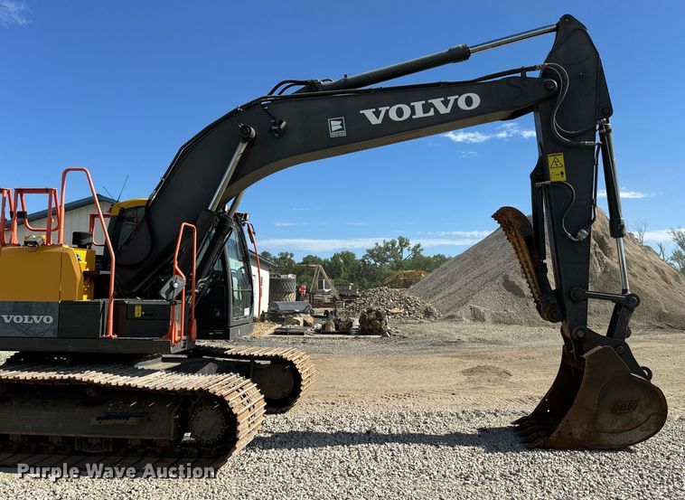 image for item DL4415 2019 Volvo EC200EL excavator