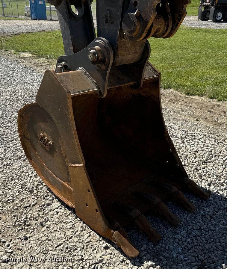 image for item DL4415 2019 Volvo EC200EL excavator