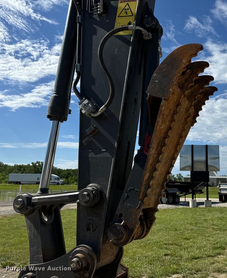 image for item DL4415 2019 Volvo EC200EL excavator