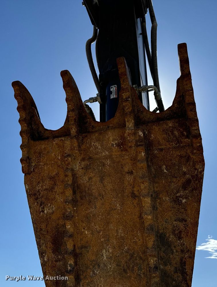 image for item DL4415 2019 Volvo EC200EL excavator