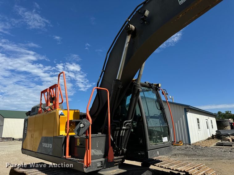 image for item DL4415 2019 Volvo EC200EL excavator