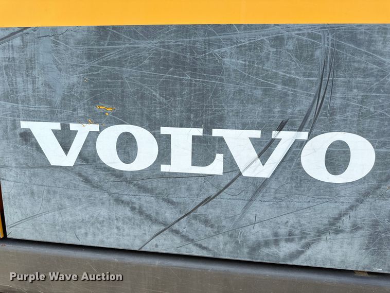 image for item DL4415 2019 Volvo EC200EL excavator