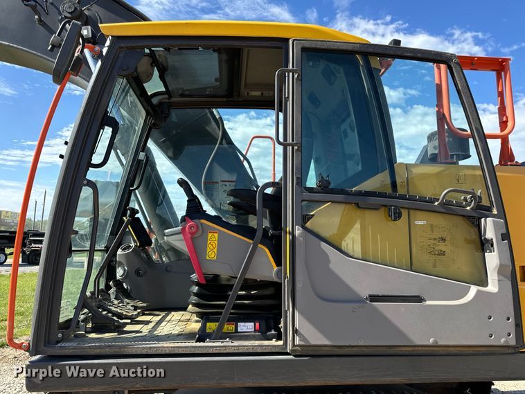 image for item DL4415 2019 Volvo EC200EL excavator