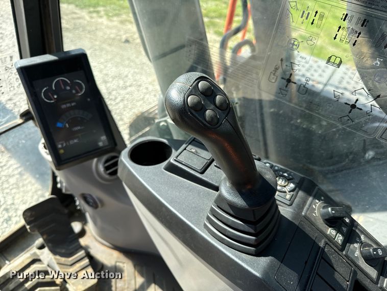 image for item DL4415 2019 Volvo EC200EL excavator