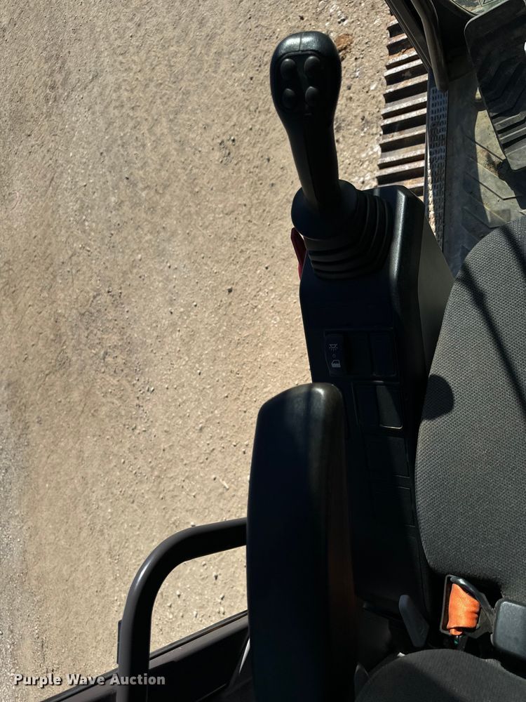 image for item DL4415 2019 Volvo EC200EL excavator