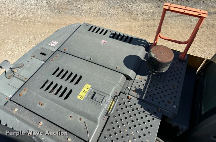 image for item DL4415 2019 Volvo EC200EL excavator