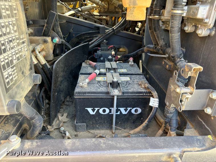 image for item DL4415 2019 Volvo EC200EL excavator
