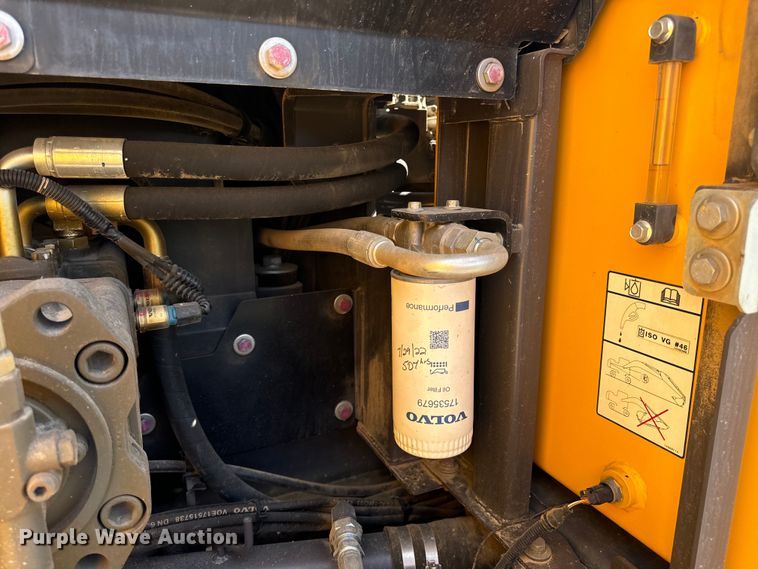 image for item DL4415 2019 Volvo EC200EL excavator