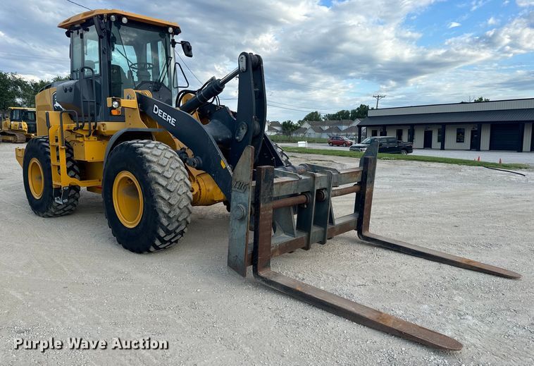 image for item DL4417 2019 John Deere 624L  wheel loader