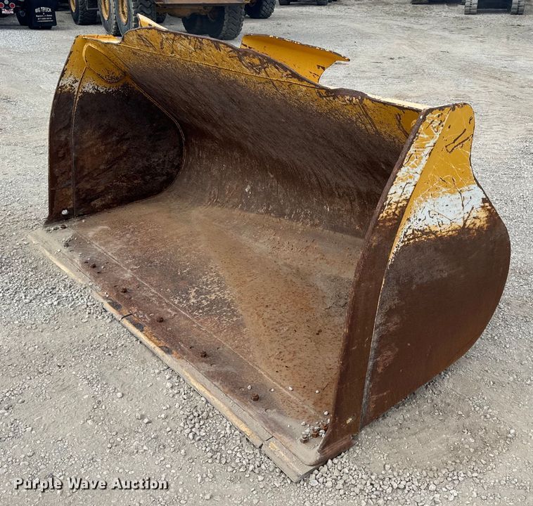 image for item DL4417 2019 John Deere 624L  wheel loader