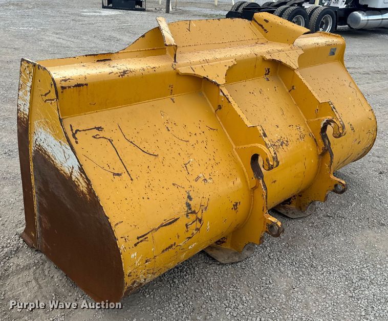 image for item DL4417 2019 John Deere 624L  wheel loader