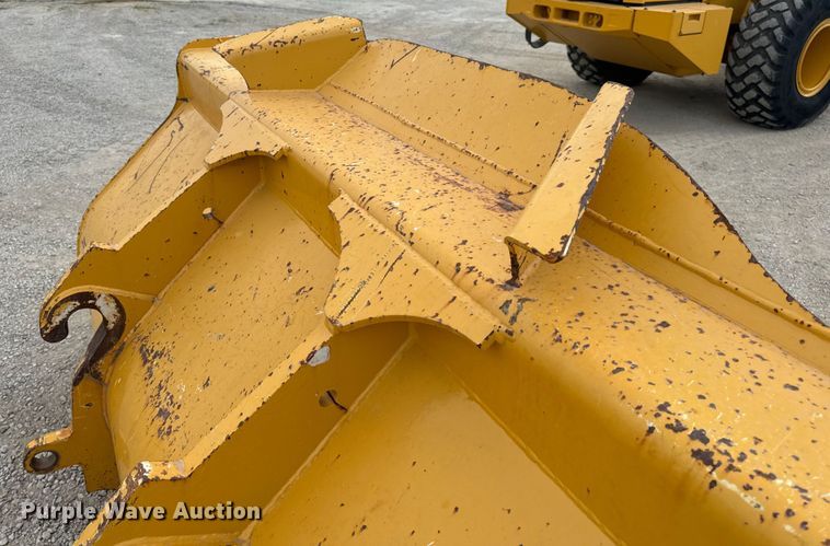 image for item DL4417 2019 John Deere 624L  wheel loader