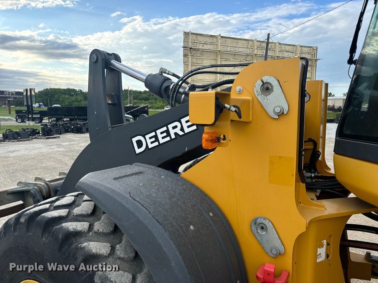 image for item DL4417 2019 John Deere 624L  wheel loader