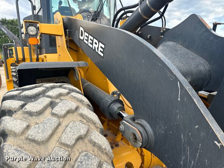 image for item DL4417 2019 John Deere 624L  wheel loader