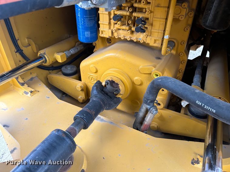 image for item DL4417 2019 John Deere 624L  wheel loader