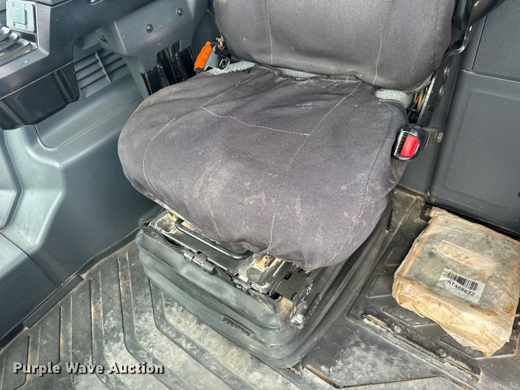 image for item DL4417 2019 John Deere 624L  wheel loader