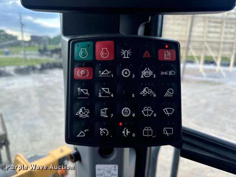 image for item DL4417 2019 John Deere 624L  wheel loader