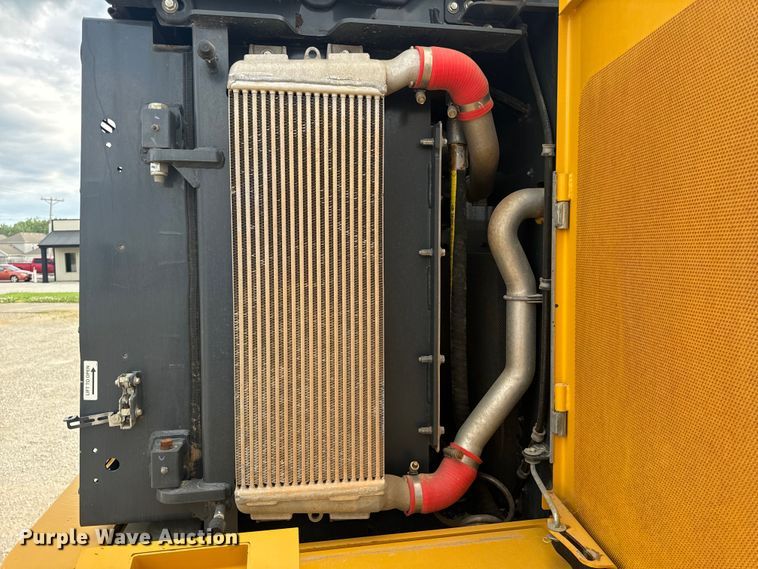 image for item DL4417 2019 John Deere 624L  wheel loader