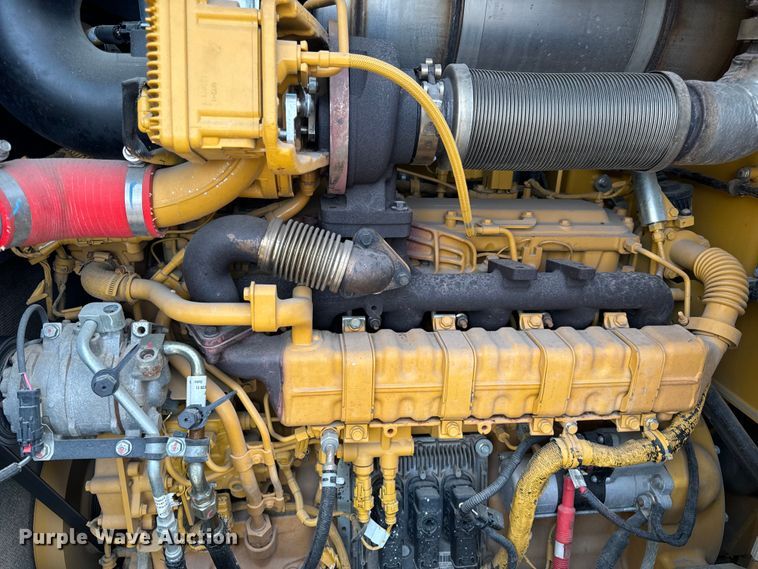 image for item DL4417 2019 John Deere 624L  wheel loader