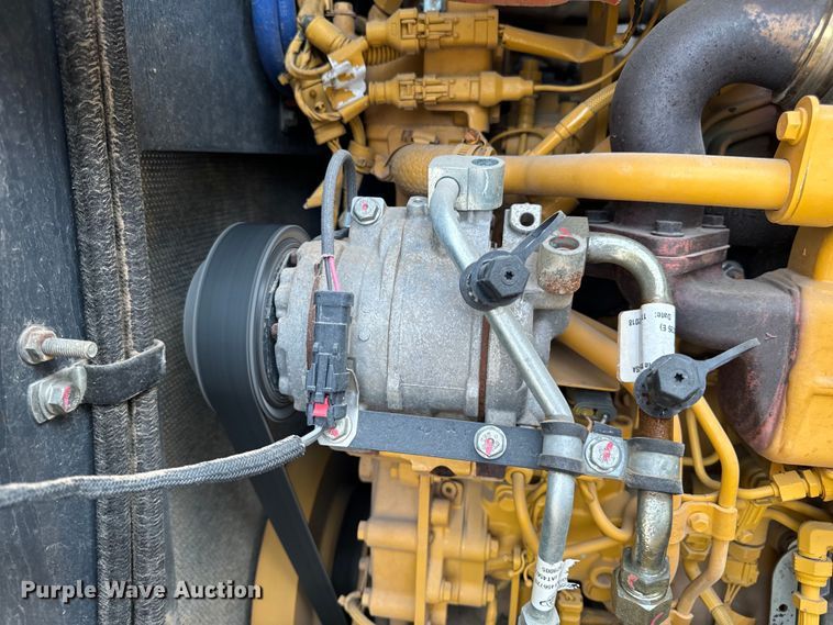 image for item DL4417 2019 John Deere 624L  wheel loader