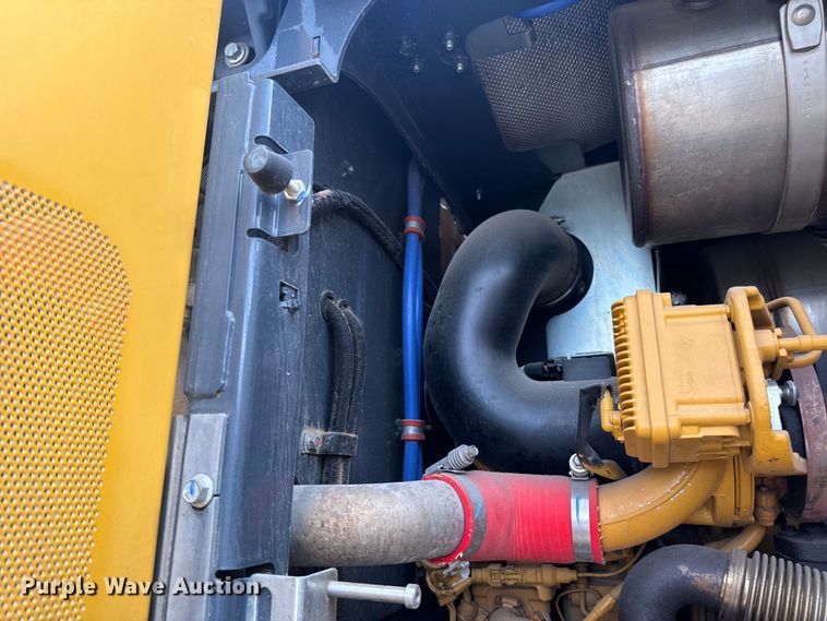 image for item DL4417 2019 John Deere 624L  wheel loader