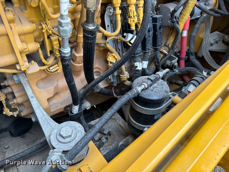 image for item DL4417 2019 John Deere 624L  wheel loader