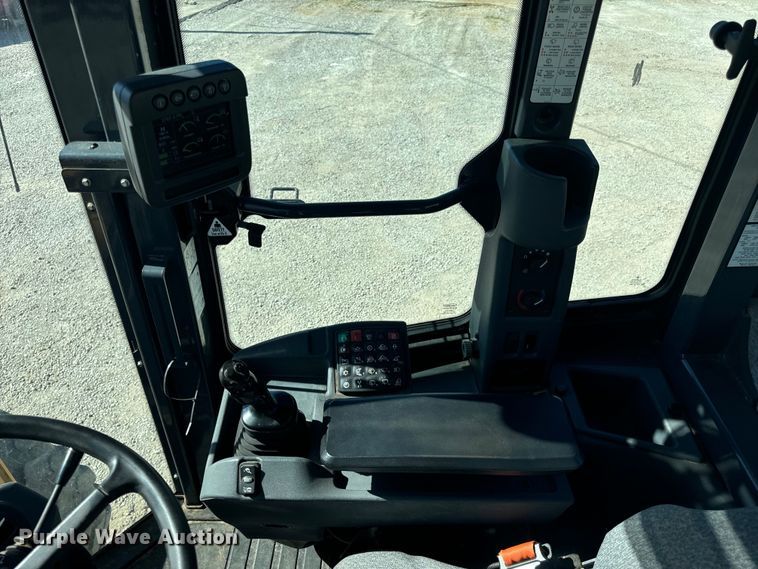 image for item DL4418 2015 John Deere 544K wheel loader