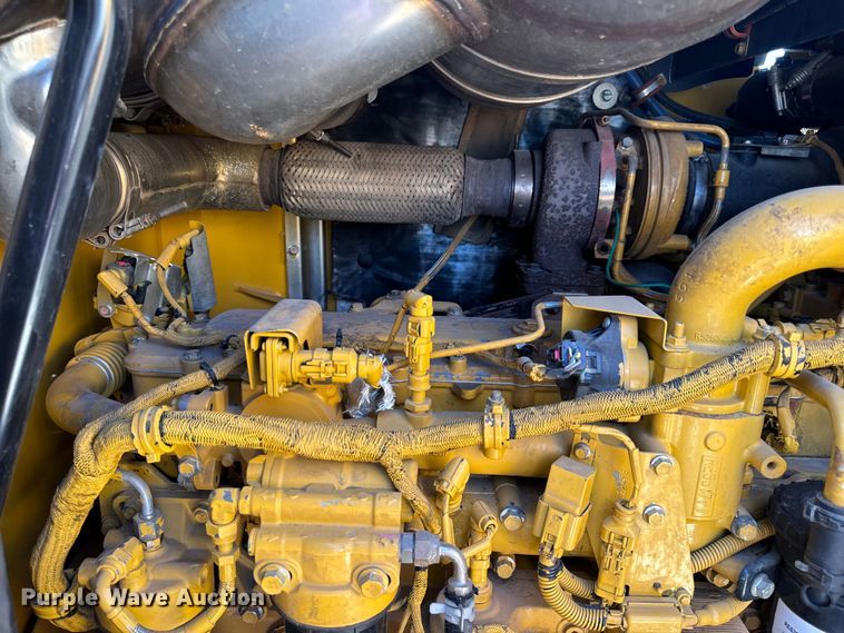 image for item DL4418 2015 John Deere 544K wheel loader