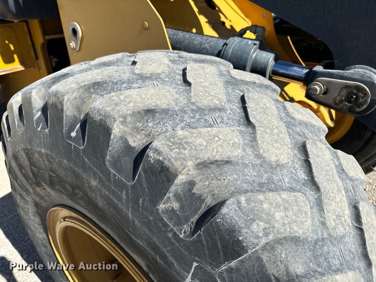 image for item DL4418 2015 John Deere 544K wheel loader