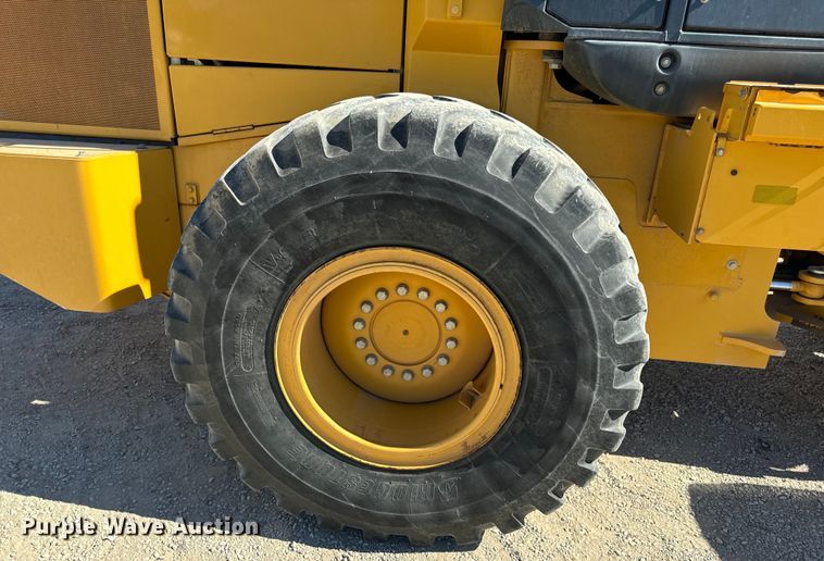 image for item DL4418 2015 John Deere 544K wheel loader
