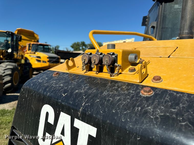 image for item DL4419 2018 Caterpillar  D5K2 LGP dozer