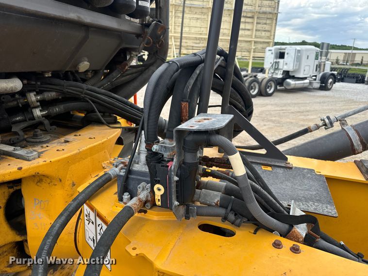 image for item DL4420 2019 Volvo A25G haul truck