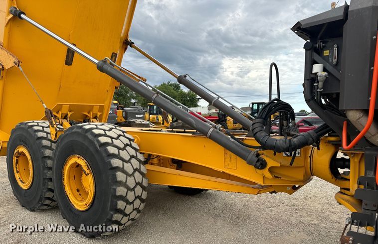image for item DL4420 2019 Volvo A25G haul truck
