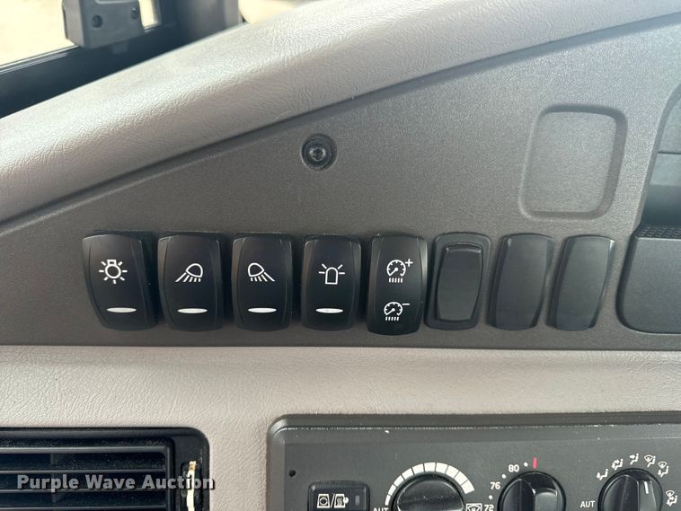 image for item DL4420 2019 Volvo A25G haul truck