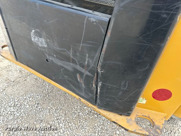 image for item DL4421 2019 Caterpillar  259D3 tracked skid steer loader