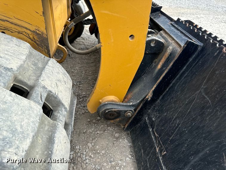 image for item DL4421 2019 Caterpillar  259D3 tracked skid steer loader