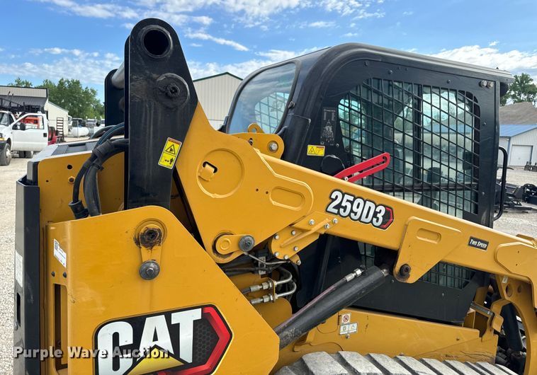 image for item DL4421 2019 Caterpillar  259D3 tracked skid steer loader