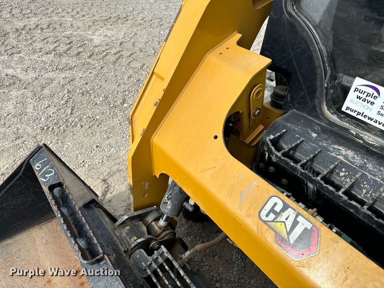image for item DL4421 2019 Caterpillar  259D3 tracked skid steer loader