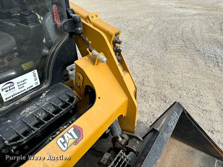 image for item DL4421 2019 Caterpillar  259D3 tracked skid steer loader