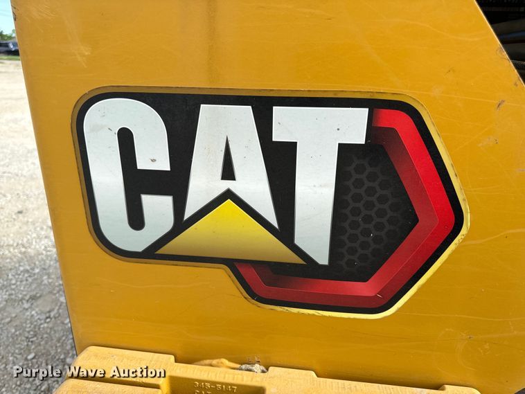 image for item DL4421 2019 Caterpillar  259D3 tracked skid steer loader